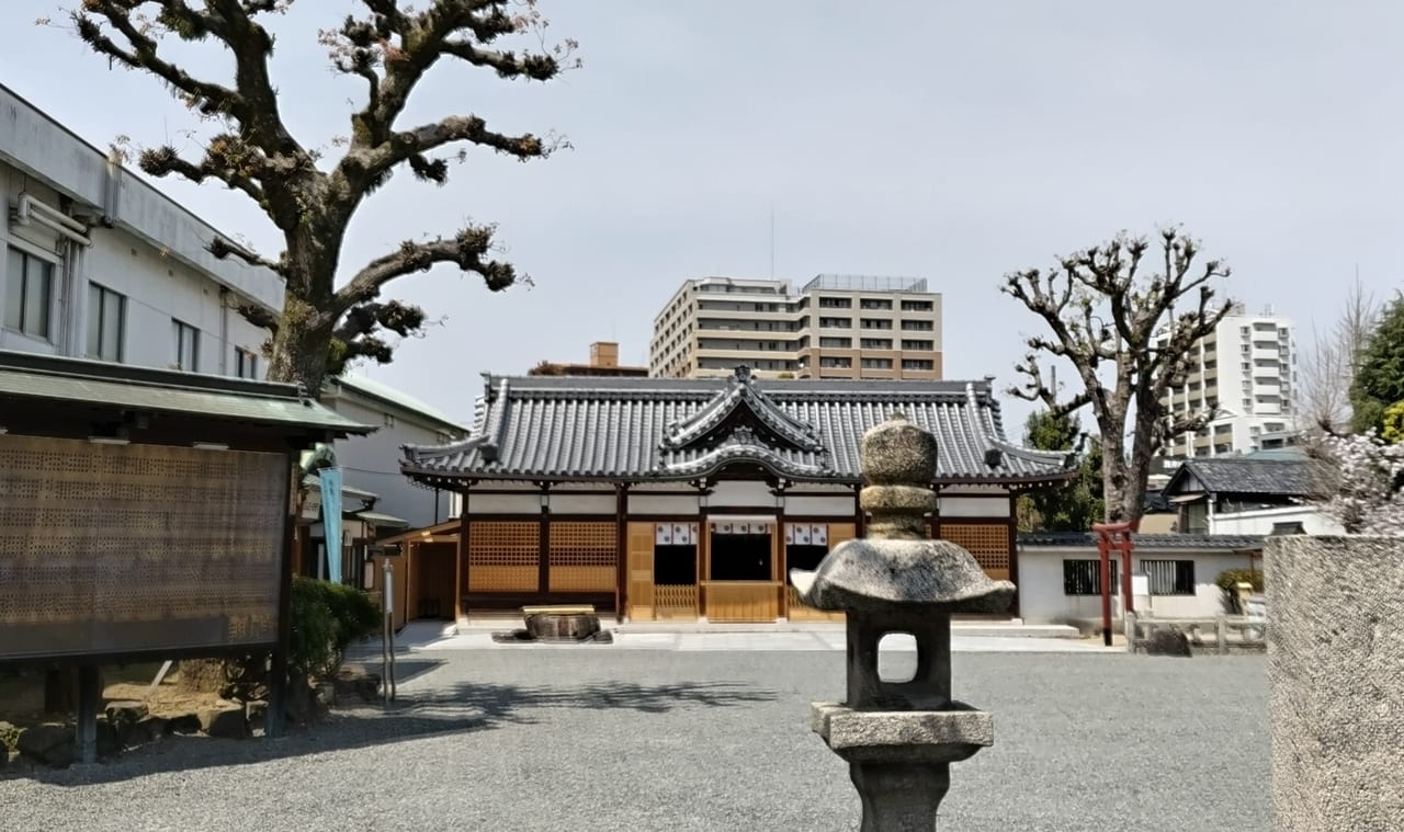 泉井上神社