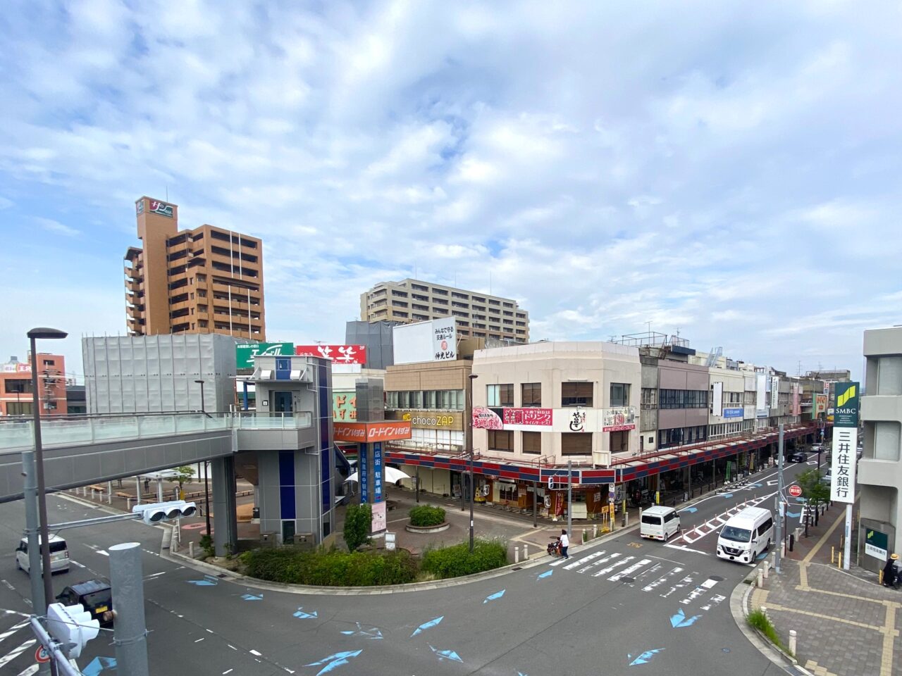 和泉府中駅前ロータリー