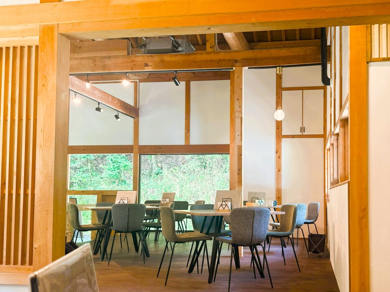 槙尾山荘Nuvola店内