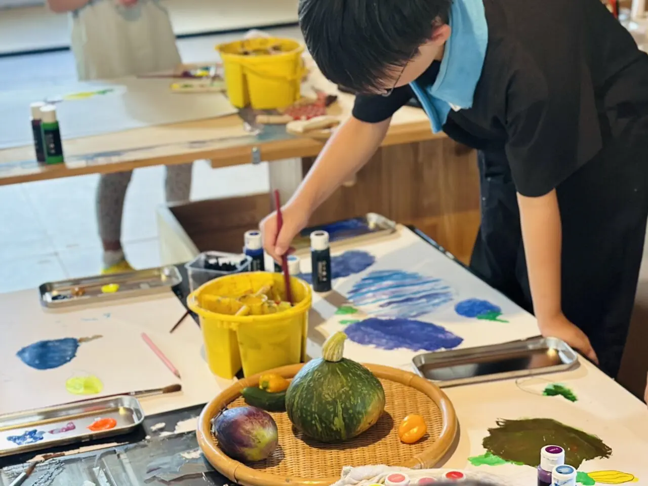 野菜のデッサンを色塗り