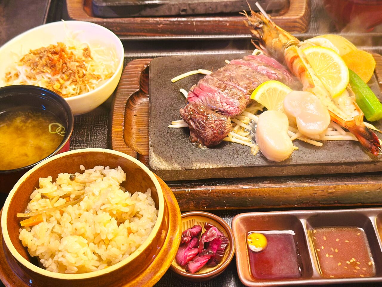 秋野菜を使った「五目ご飯」