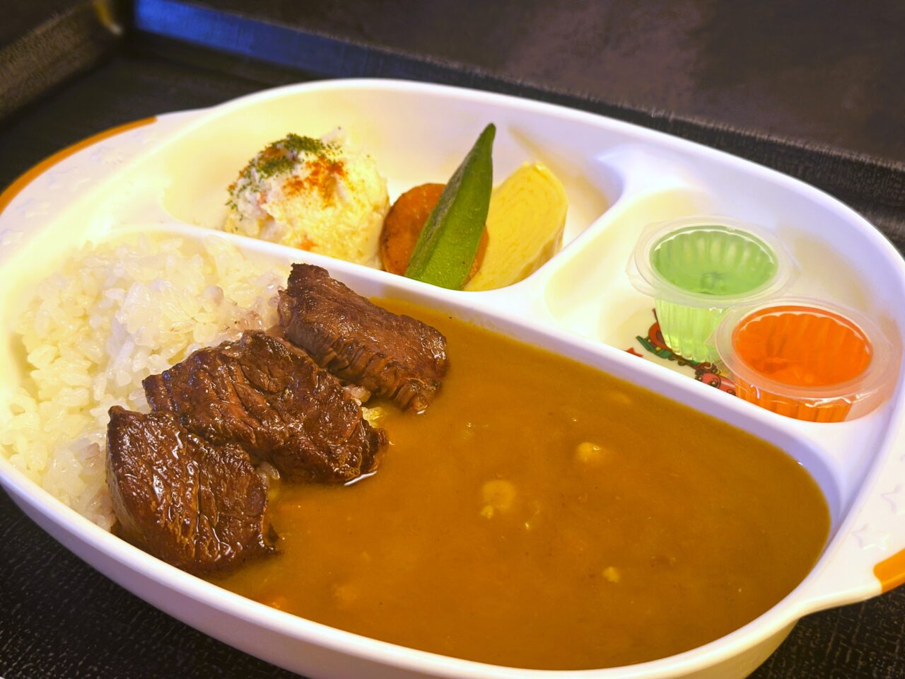 えん家のお子様ステーキカレー