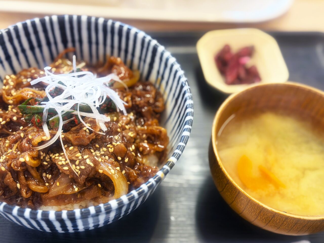 道の駅 いずみ山愛の里 つむぎ 牛カルビ丼