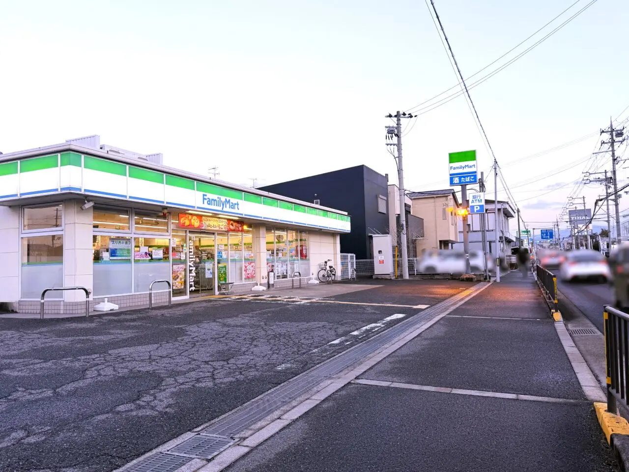 ファミリーマート 和泉芦部町店 外観
