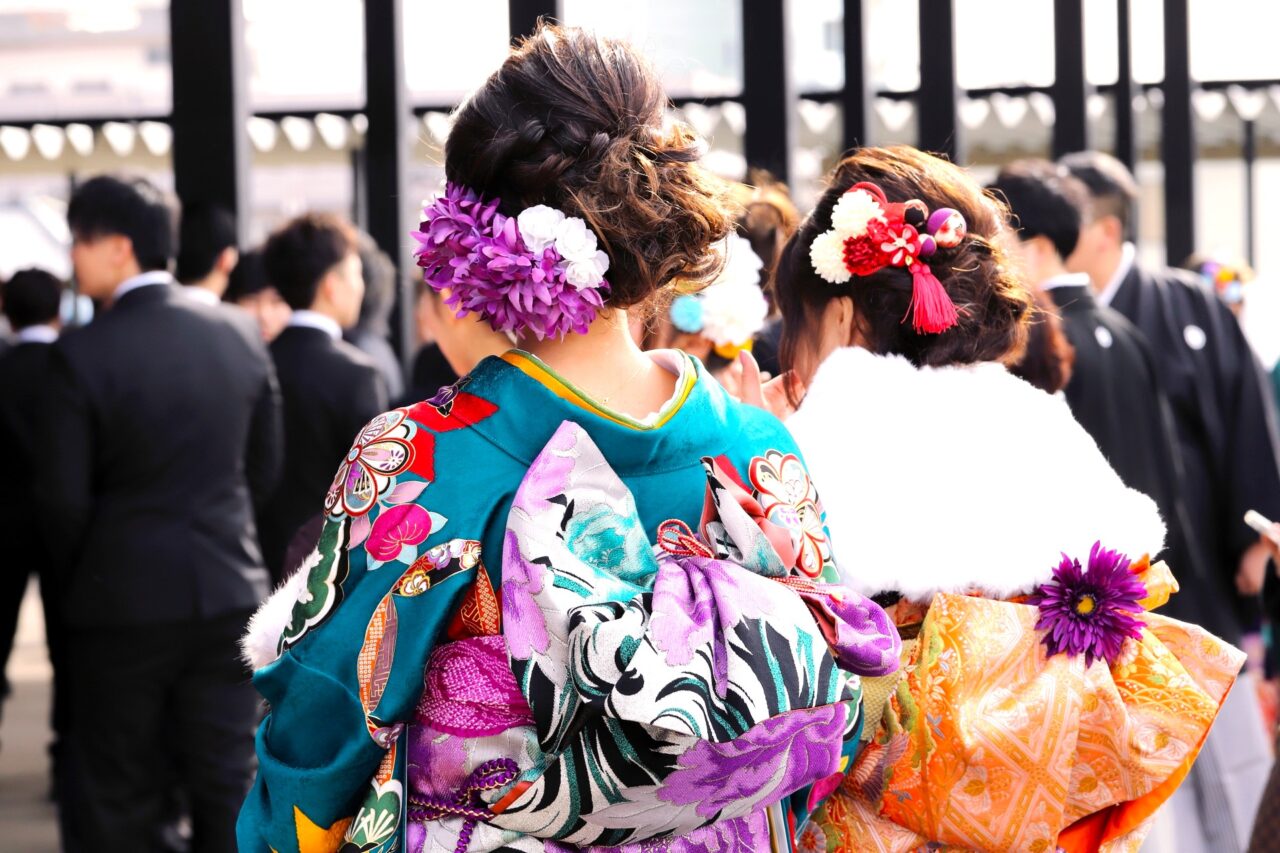 成人式の振袖姿の女性