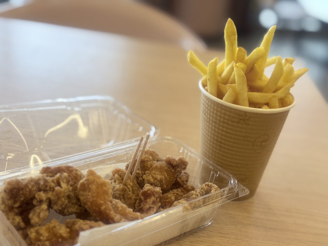 つむぎのからあげとポテト