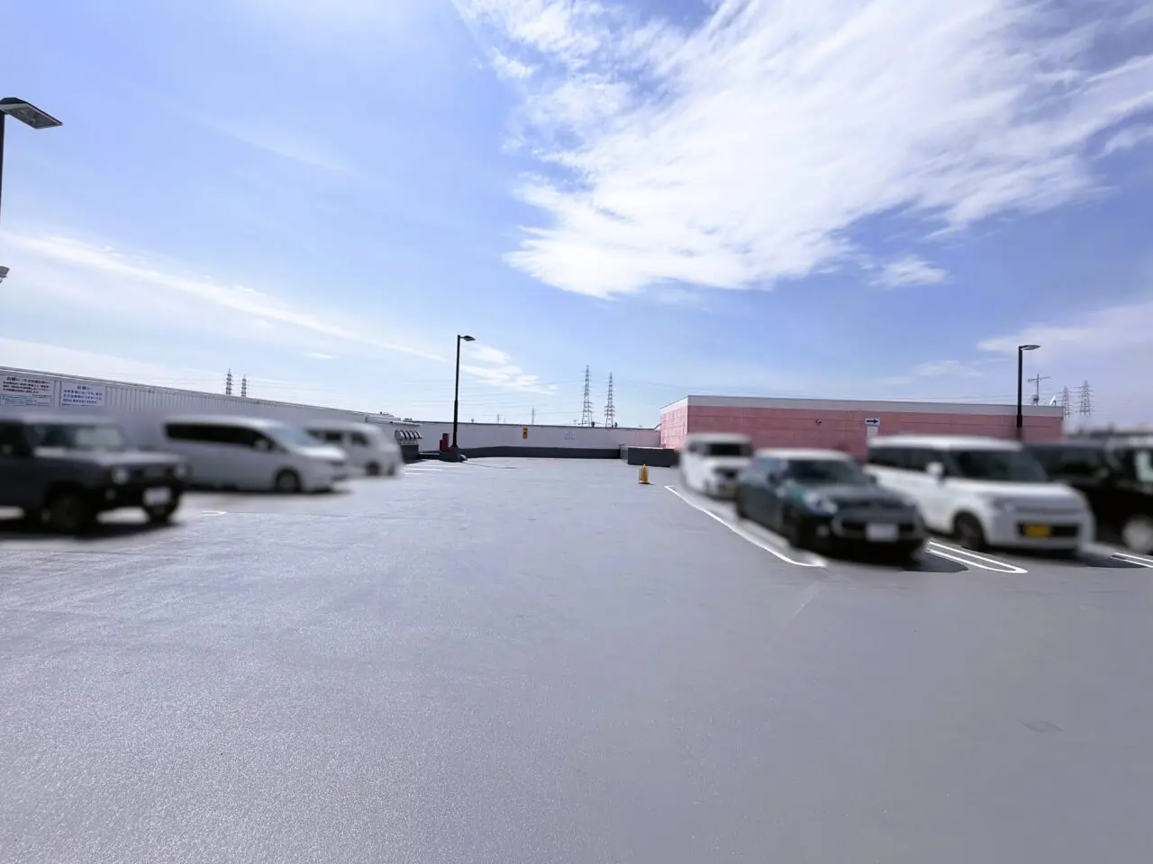 コーナン和泉寺田店２階　屋上駐車場