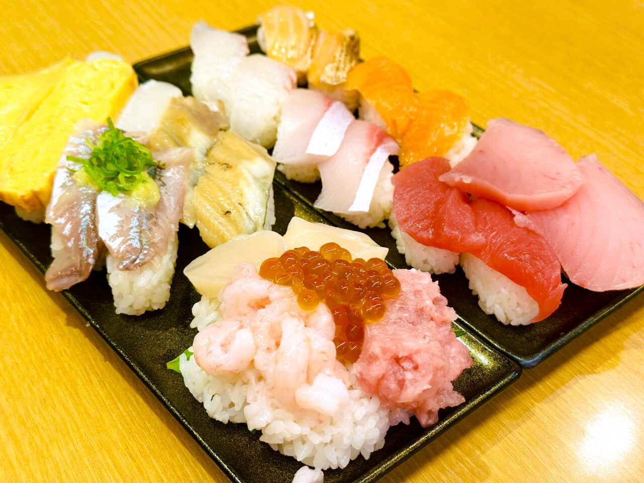 まいどポイントを集めてもらえる寿司盛り合わせ