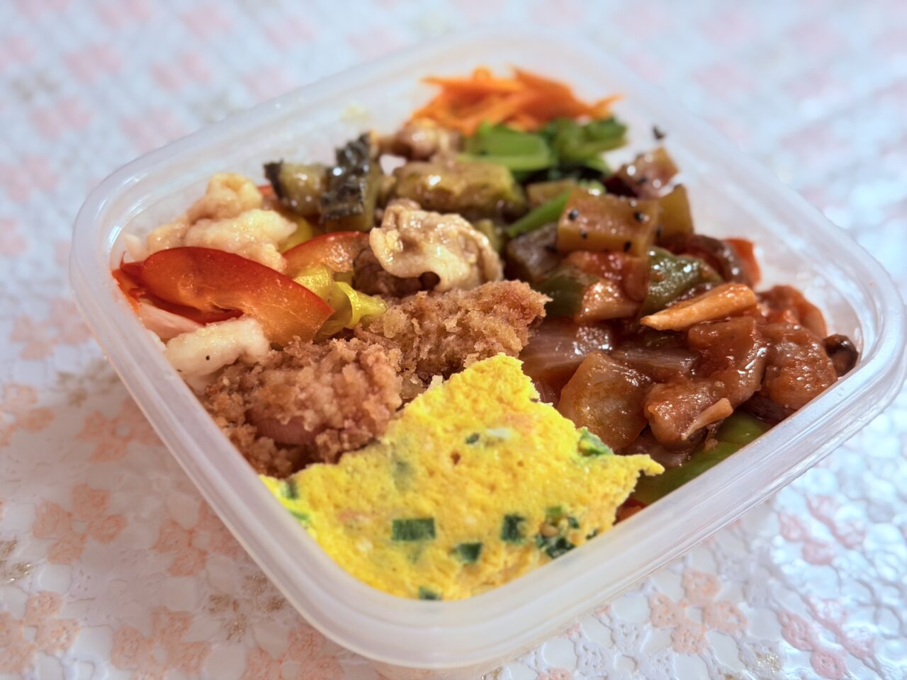 「おかずや おやじあじ」のお弁当