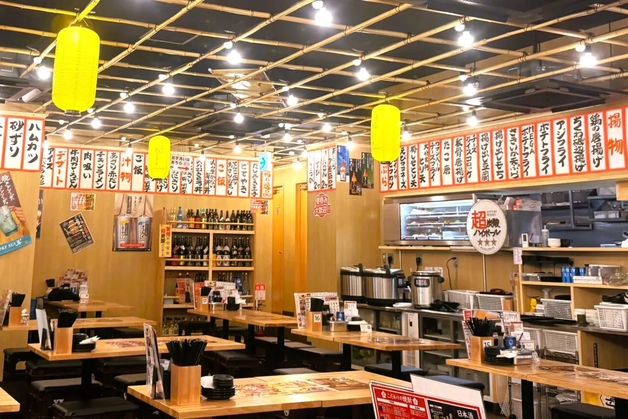 屋台居酒屋 大阪 満マル 和泉中央店の店内