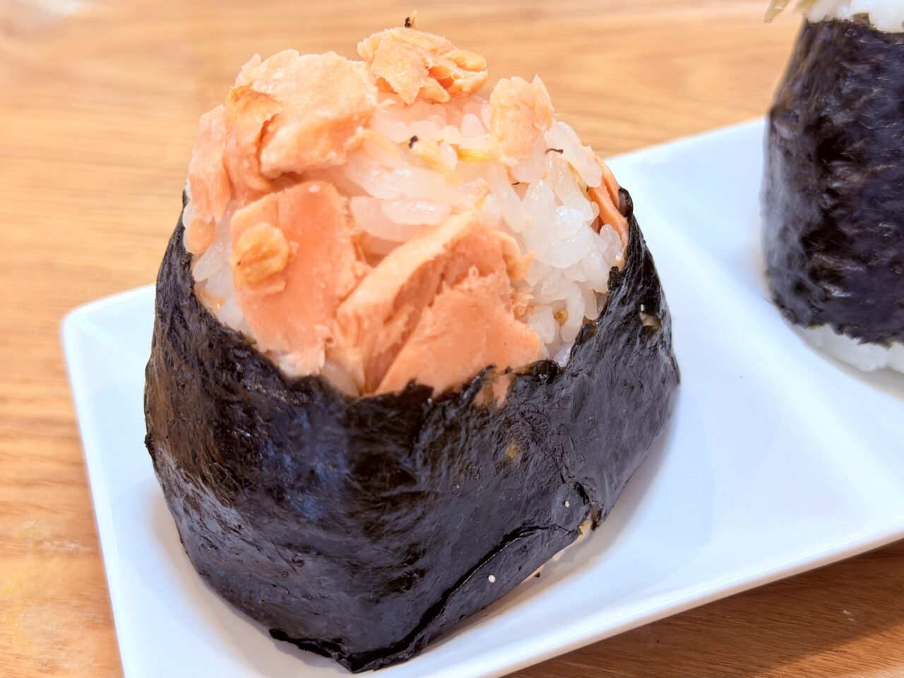 鮭と干しエビおにぎり